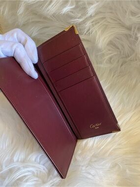 Cartier les must de Cartier Vintage Long Wallet. Authentic. Burgundy leather.